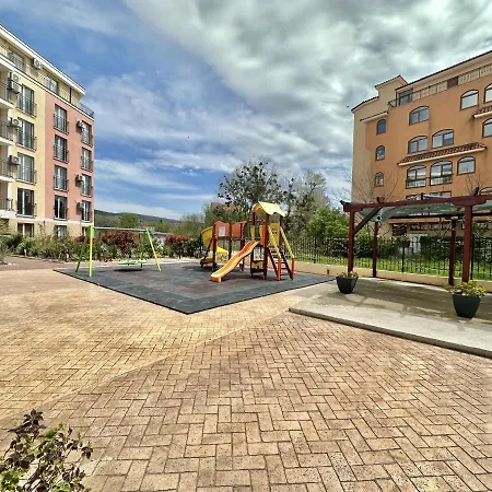 Cozy Sunny Апартаменты